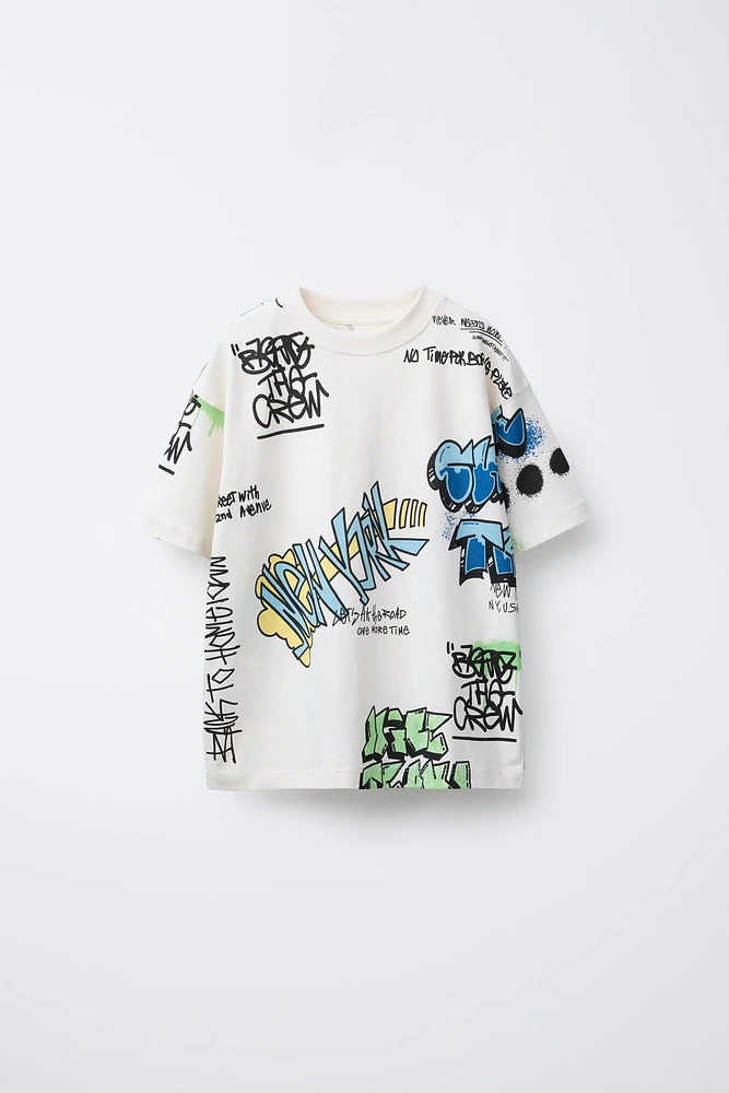 T-SHIRT À IMPRIMÉ GRAFFITI
