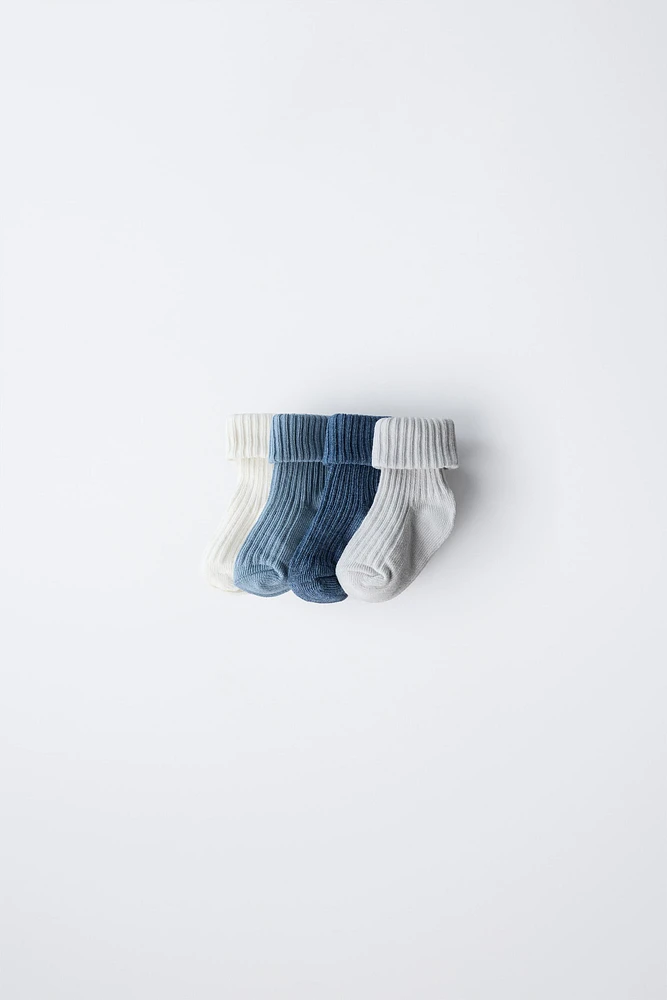 LOT DE QUATRE PAIRES CHAUSSETTES COLORÉES