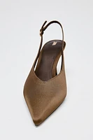 CHAUSSURES À TALONS EFFET SATINÉ