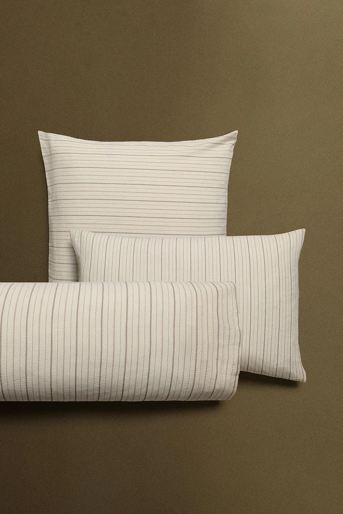 STRIPED SEERSUCKER PILLOWCASE