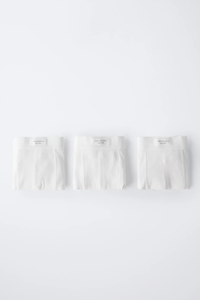 AGES -6/ THREE-PACK OF RIBBED BOXERS WITH LABEL