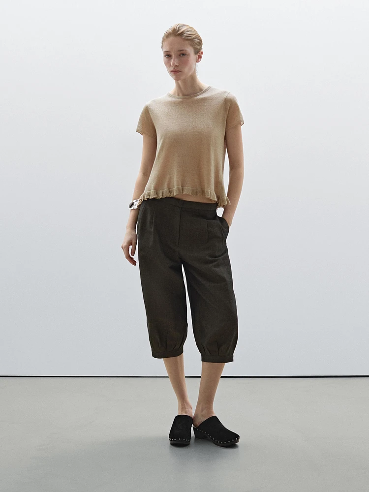 100% linen T-shirt with ruffled hem