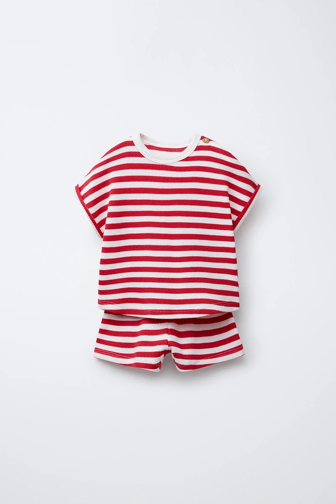 ENSEMBLE T-SHIRT ET BERMUDA GAUFRÉ RAYURES