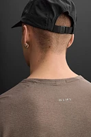 LIGHTWEIGHT TEXTURED T-SHIRT