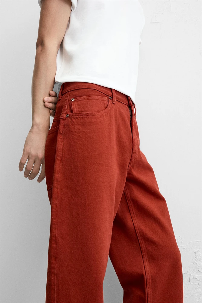 RELAXED FIT JEANS