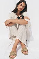FLAT SUEDE CROSSED SANDALS