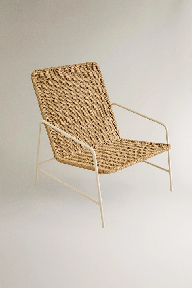 WOVEN OUTDOOR CHAIR WITH METAL FRAME