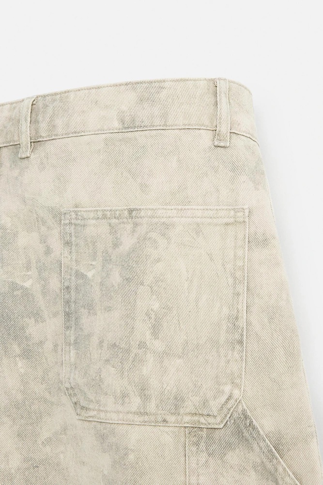ABSTRACT PRINT CARPENTER POCKET SHORTS