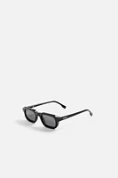 RECTANGULAR SUNGLASSES