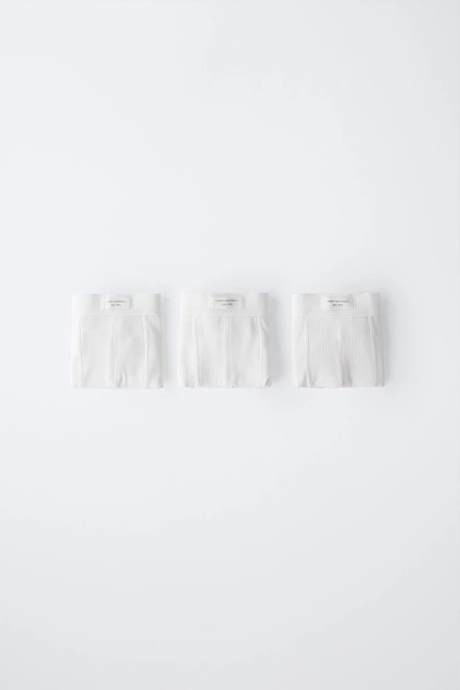 AGES -6/ THREE-PACK OF RIBBED BOXERS WITH LABEL
