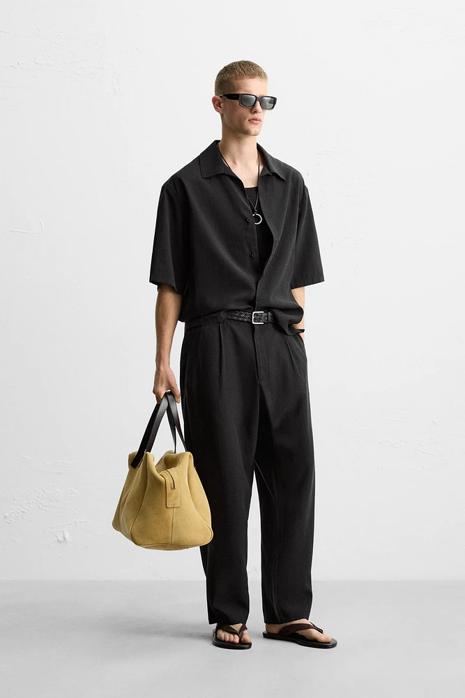 FLOWY PLEATED PANTS