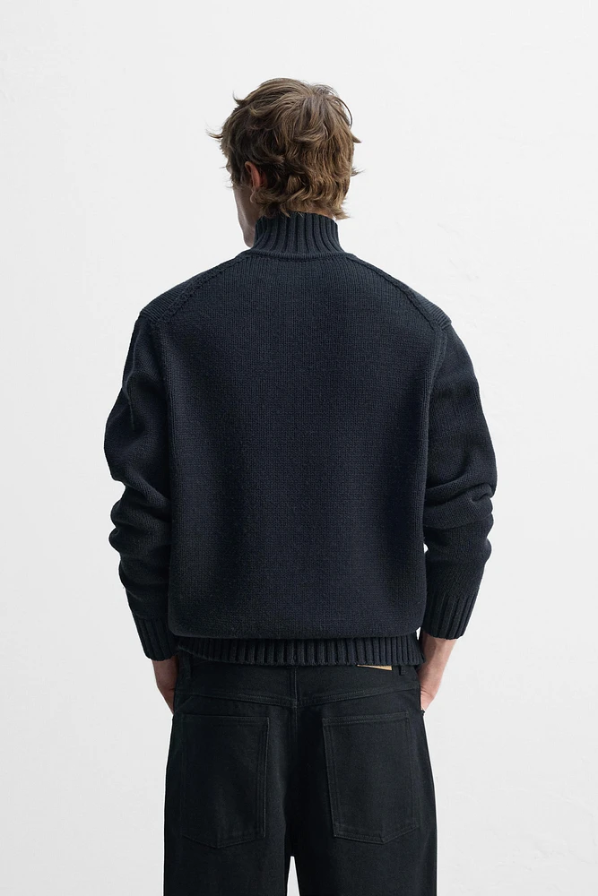 COTTON-WOOL BUTTON SWEATER