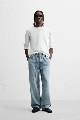 RELAXED FIT JOGGER WAIST JEANS