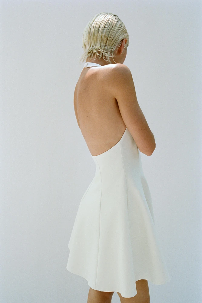 ROBE COURTE HALTER GODETS