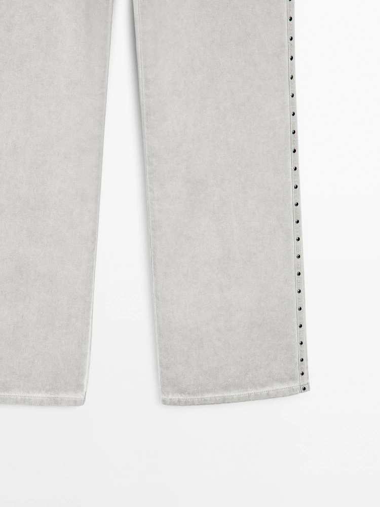 Straight-leg trousers with studs