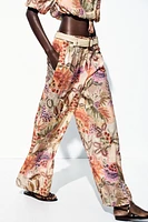 PRINTED BELTED PANTS