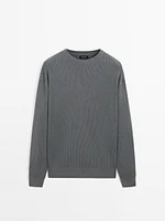 Pull en maille à col montant