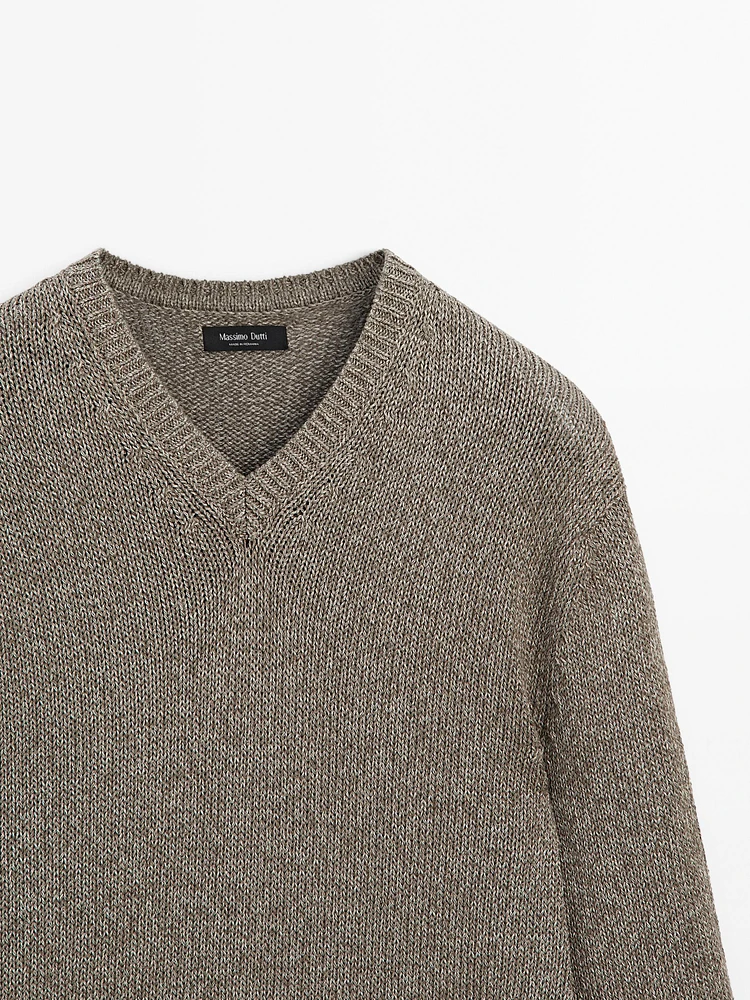 Pull en maille à col V chiné