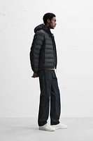LIGHTWEIGHT HOODED PUFFER JACKET