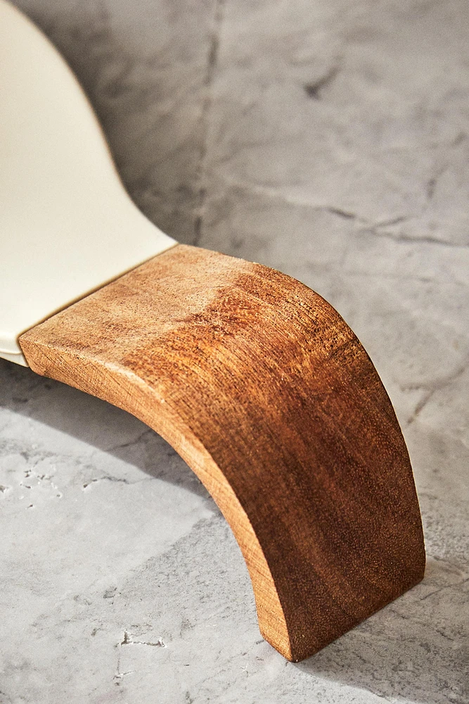 WOOD AND SILICONE SPOON REST