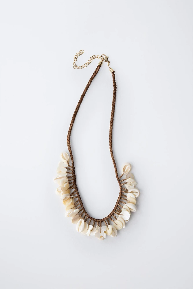 COLLIER TRESSE COQUILLAGES