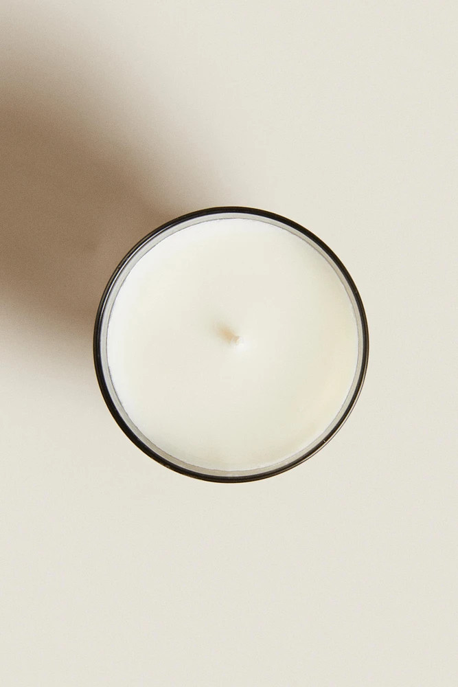 G) WHITE JASMINE SCENTED CANDLE