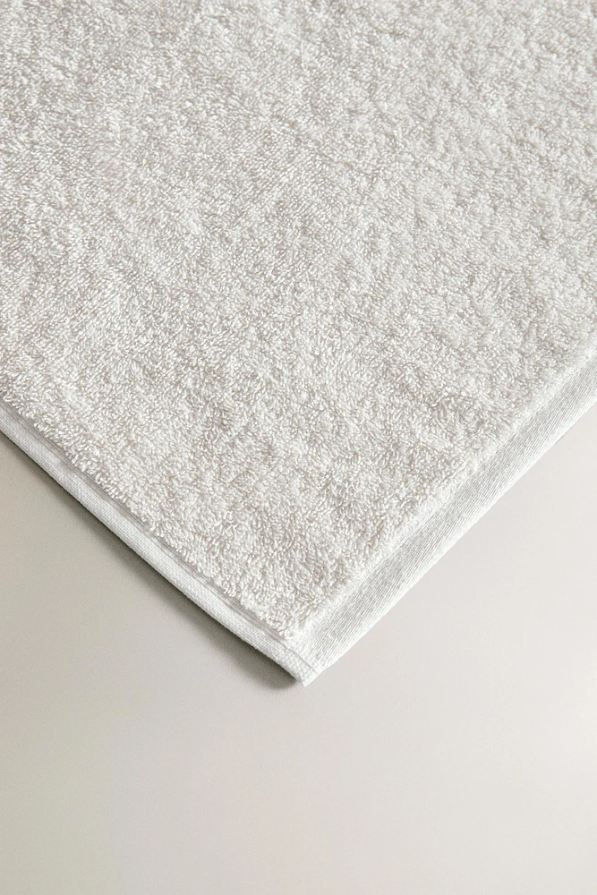 COTTON AND HEMP BATH TOWEL