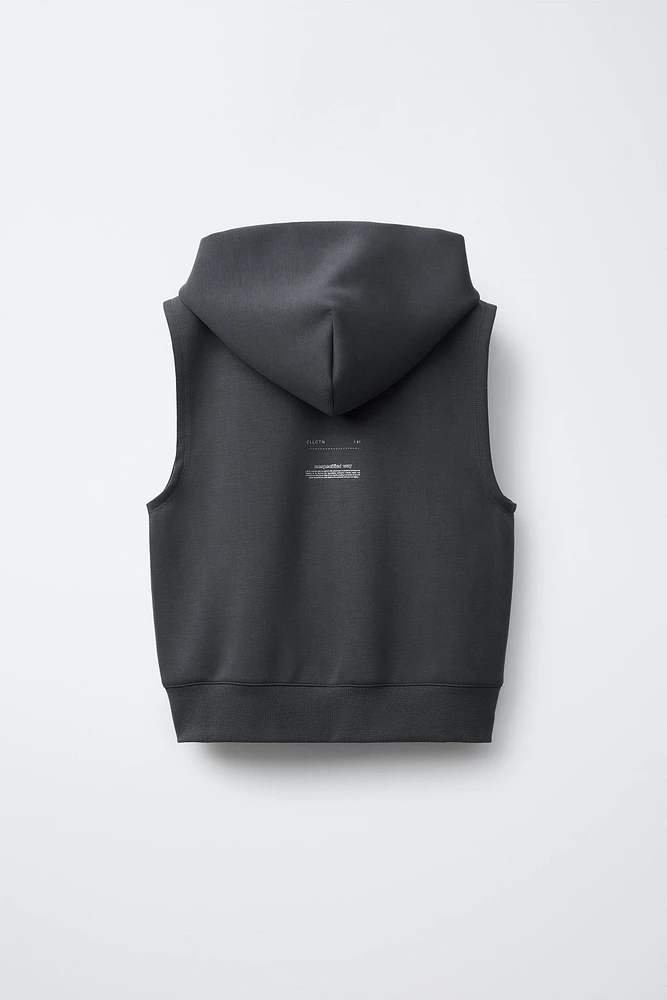 GILET À CAPUCHE SPORT