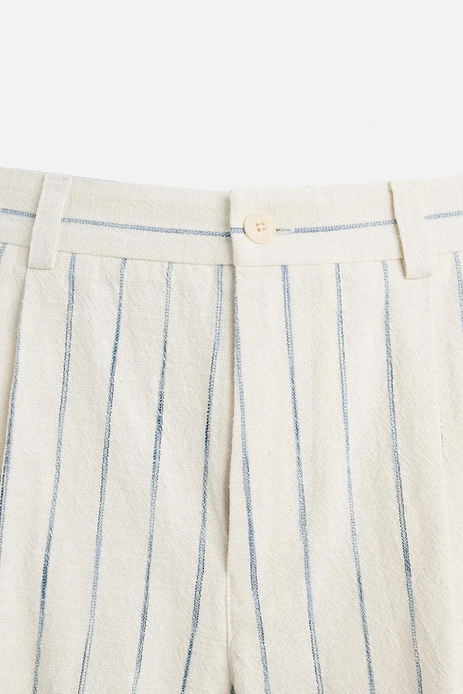 TEXTURED STRIPED SHORTS