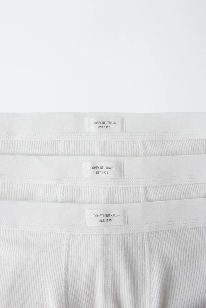 AGES -6/ THREE-PACK OF RIBBED BOXERS WITH LABEL