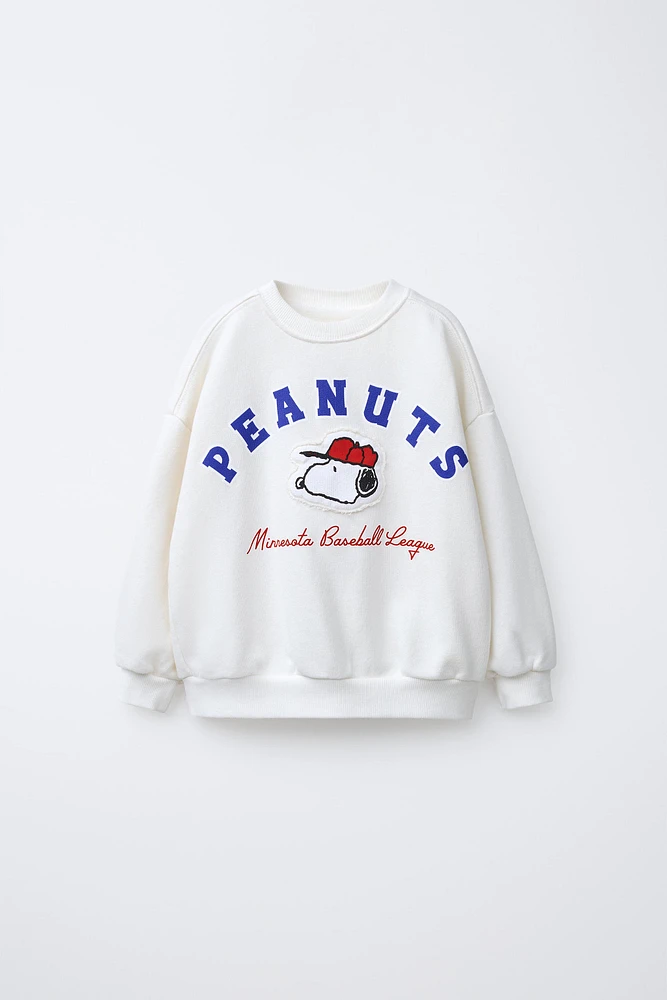 SNOOPY PEANUTS™ PATCH SWEATSHIRT