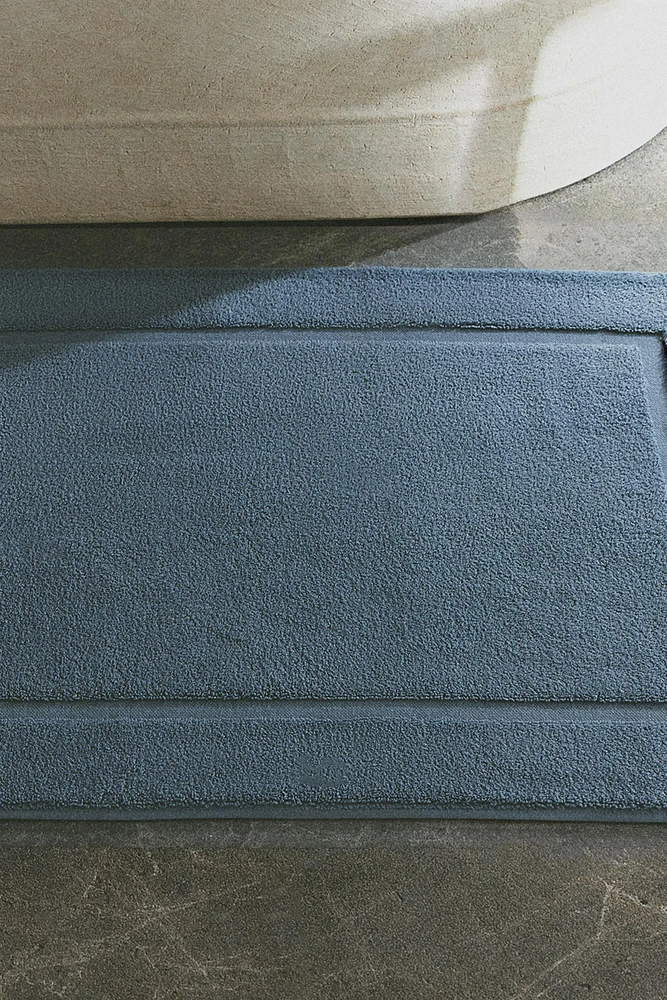 NON-SLIP SOFT TERRYCLOTH BATH MAT