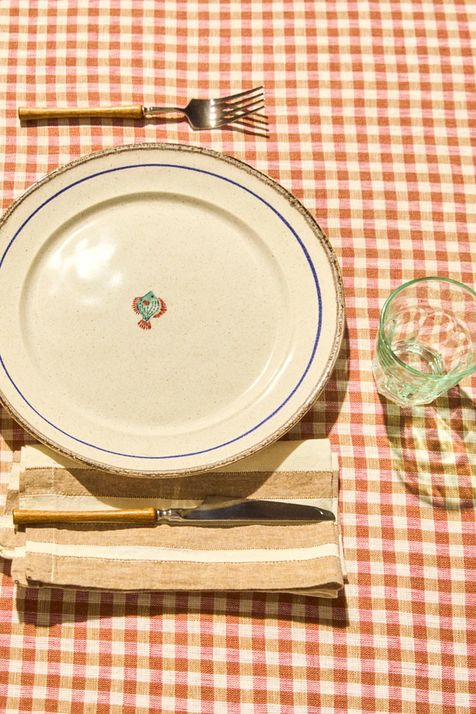 STONEWARE FISH DINNER PLATE