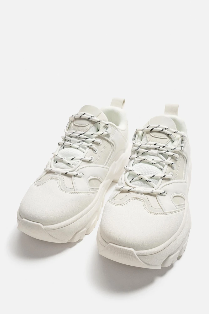 CHUNKY SNEAKERS