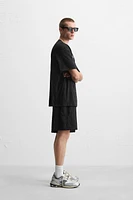 TEXTURED JOGGER SHORTS