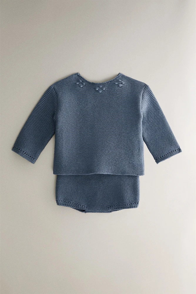 CHILDREN'S DUNGAREES WITH BOBBLES