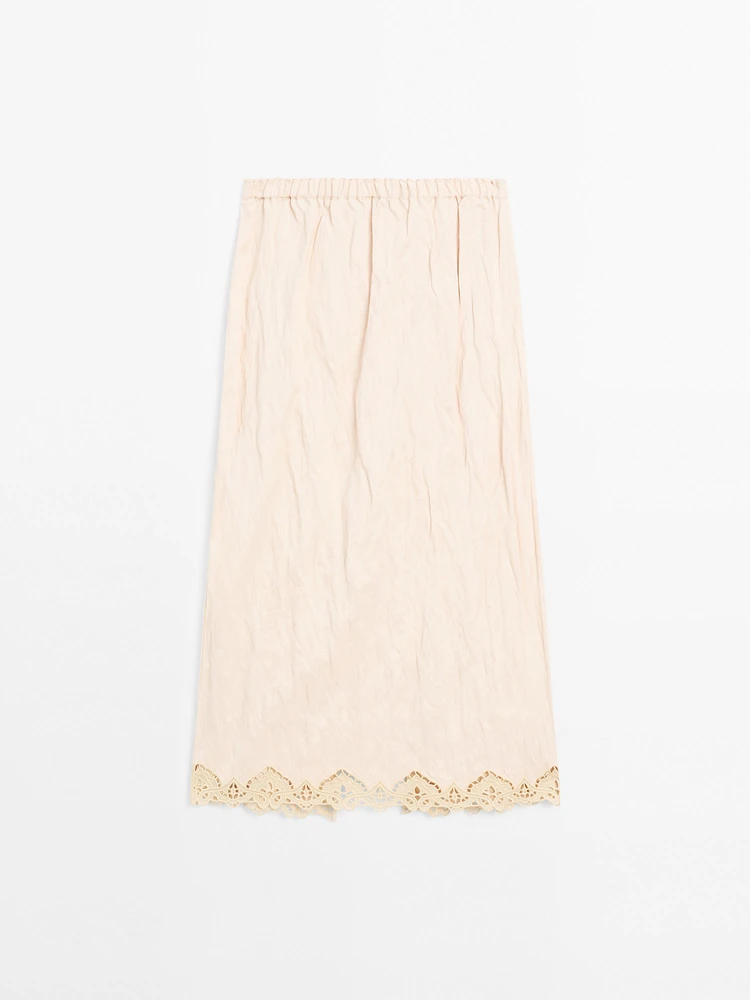 Jupe midi fluide à dentelle