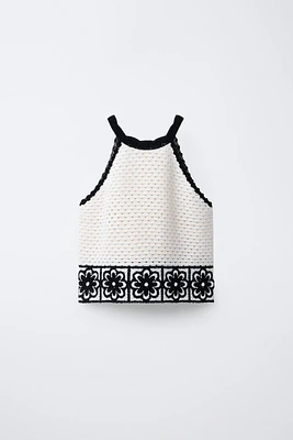 TOP EN MAILLE CROCHET COL HALTER FLEURS