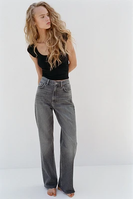 SCOOP NECK TOP