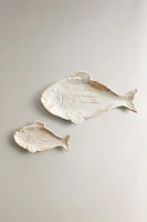 FISH-SHAPED TRAY