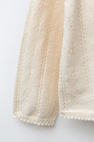 GILET EN MAILLE AJOURÉE ET BRODÉE
