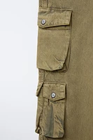 MULTI-POCKET CARGO JEANS