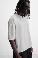 T-SHIRT TECHNIQUE COUPE DÉCONTRACTÉE