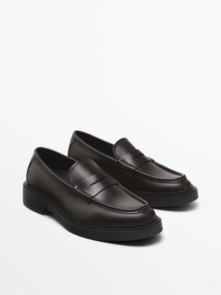 Mocassins en cuir avec patte