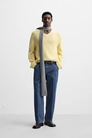 V-NECK STRUCTURED SWEATER
