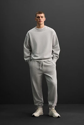 CREW NECK SWEATSHIRT