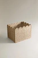 CHILDREN'S LARGE SCALLOPED BASKET