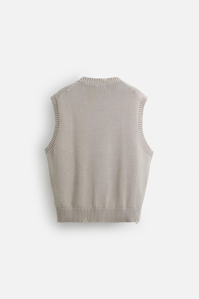 DISTRESSED KNIT VEST