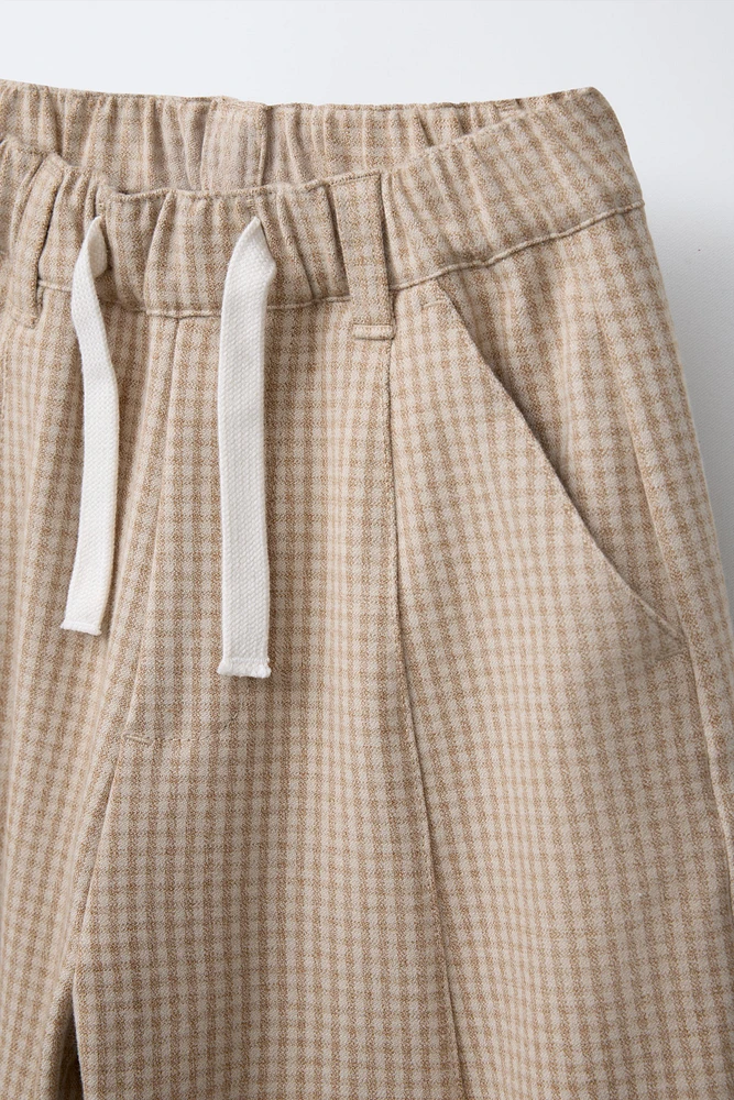 PLAID PANTS WITH DARTS