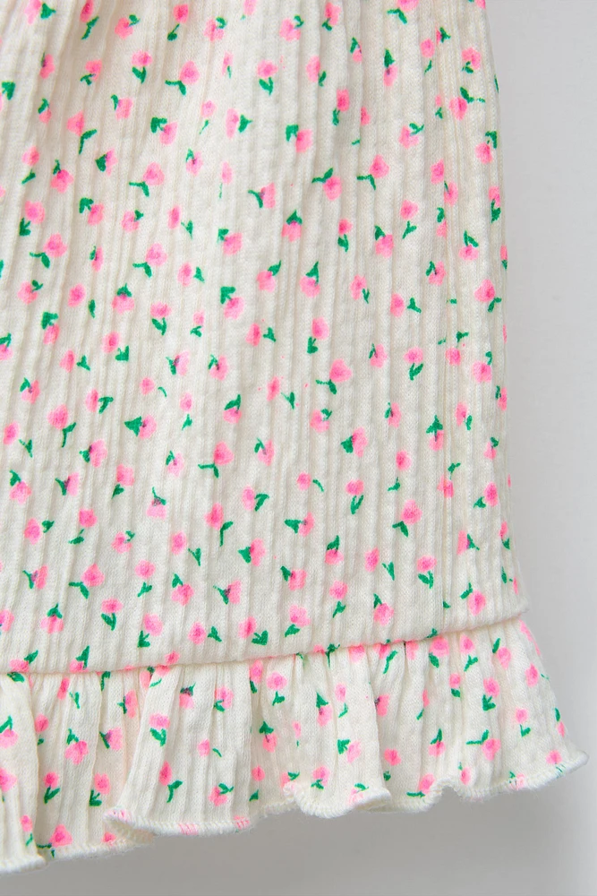 PRINTED RUFFLE SHORTS
